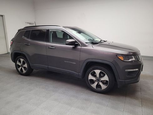 Used 2017 Jeep Compass Latitude w/ Safe & Security Group AWD/4WD image 11