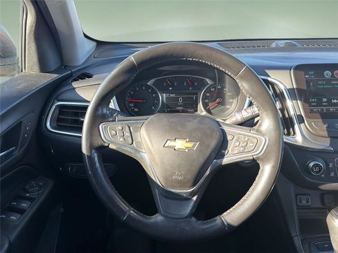 Used 2018 Chevrolet Equinox LT w/ Sun & Infotainment Package image 15