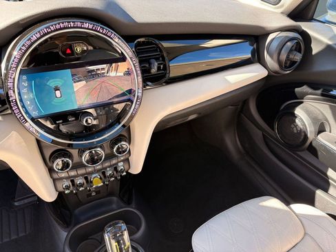 Certified 2024 MINI Cooper SE image 24