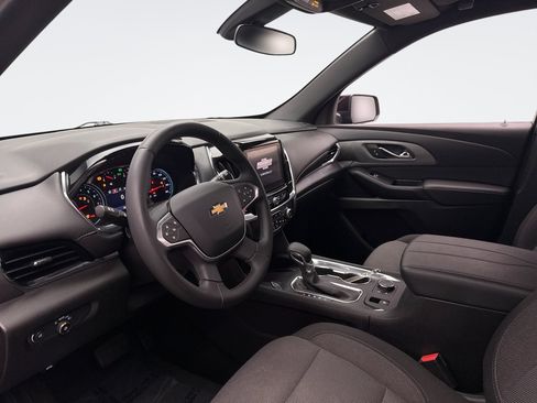 Used 2023 Chevrolet Traverse LT AWD/4WD image 10