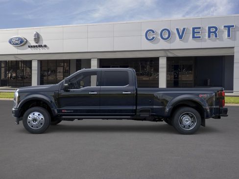 New 2026 Ford F450 Platinum w/ FX4 Off-Road Package AWD/4WD image 3