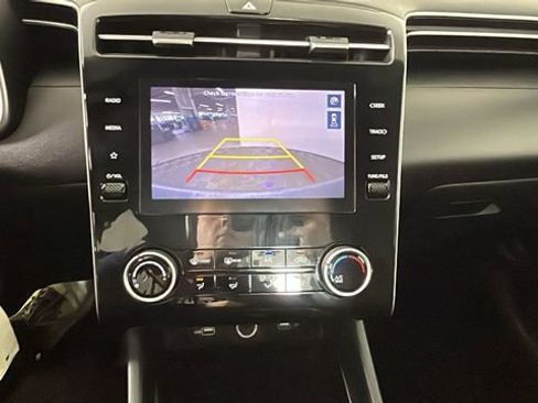 Used 2024 Hyundai Santa Cruz SE FWD image 24