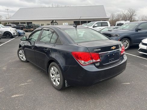 Used 2014 Chevrolet Cruze LS image 5