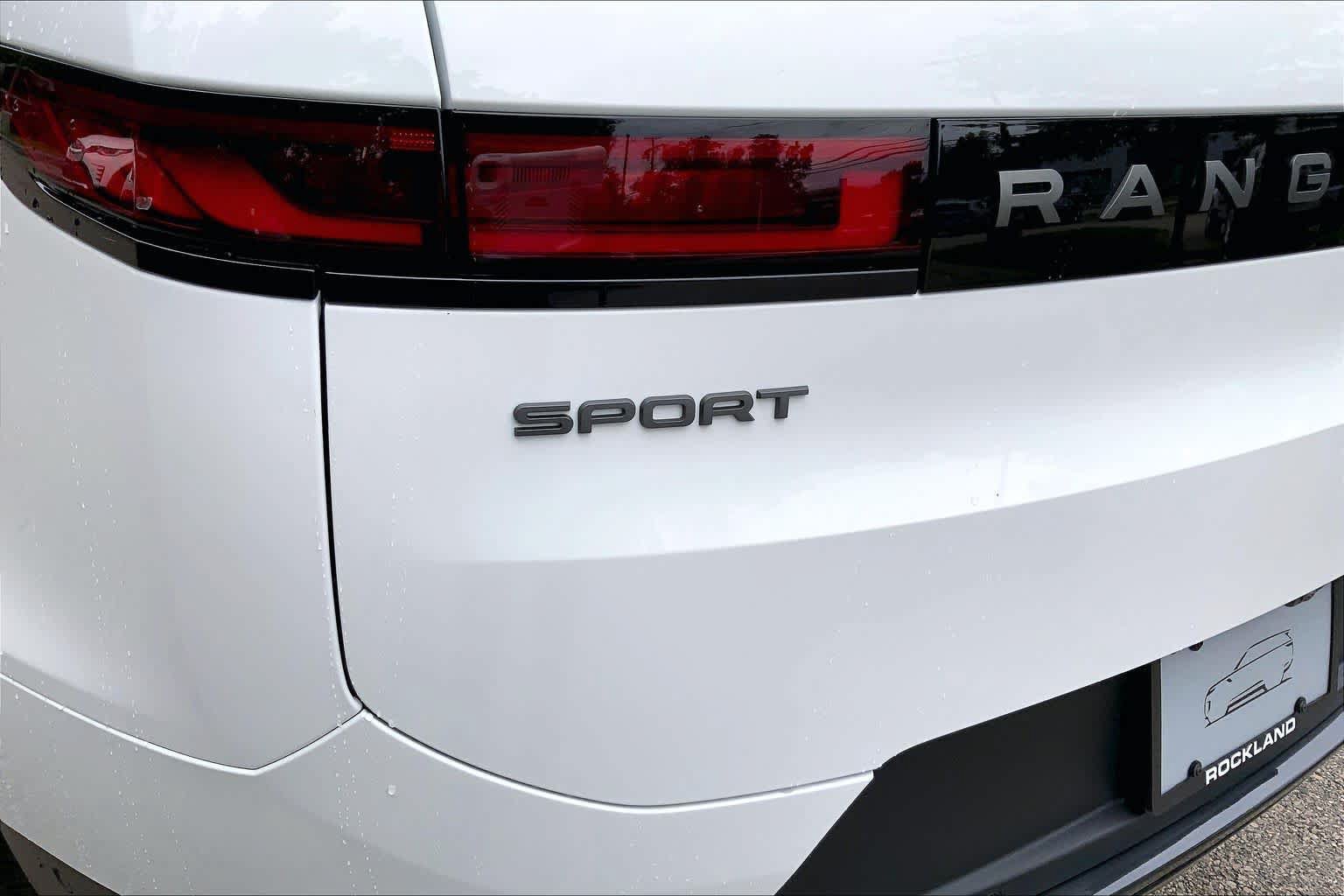 New 2026 Land Rover Range Rover Sport SE AWD/4WD image 6