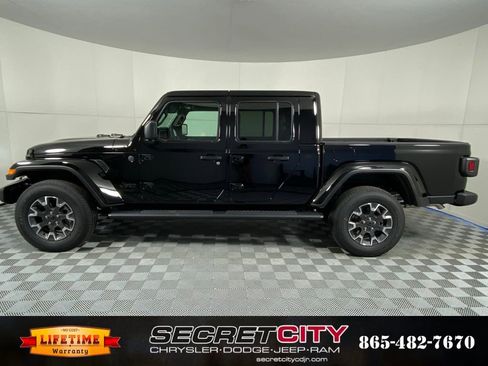 New 2026 Jeep Gladiator Sport image 4