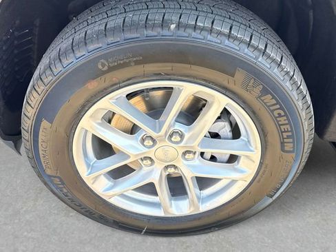 New 2026 Jeep Grand Cherokee Laredo X image 11