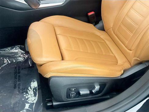 Used 2019 BMW 330i xDrive 330i xDrive w/ Premium Package image 19