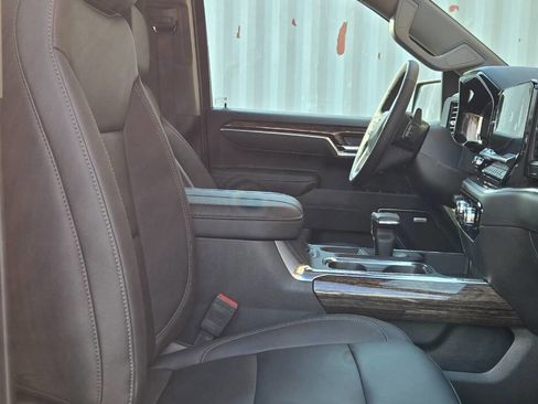 Used 2025 GMC Sierra 1500 Elevation w/ Elevation Premium Package image 36