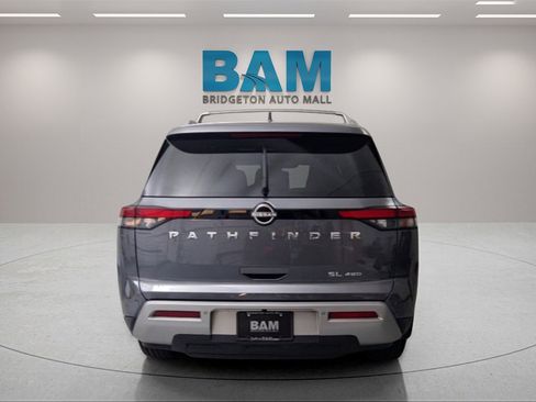 Used 2022 Nissan Pathfinder SL image 6