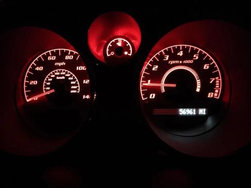 Used 2008 Pontiac Solstice Convertible w/ Convenience Package RWD image 17