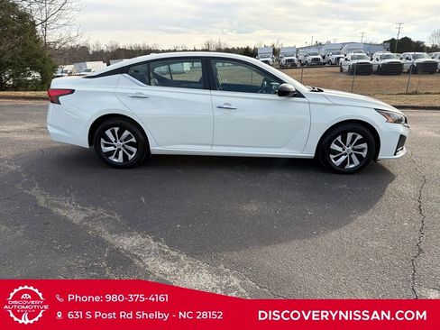 Certified 2025 Nissan Altima 2.5 S image 6