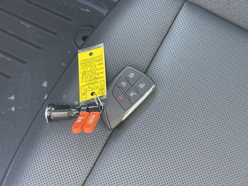 New 2025 Chevrolet Blazer EV LT image 72