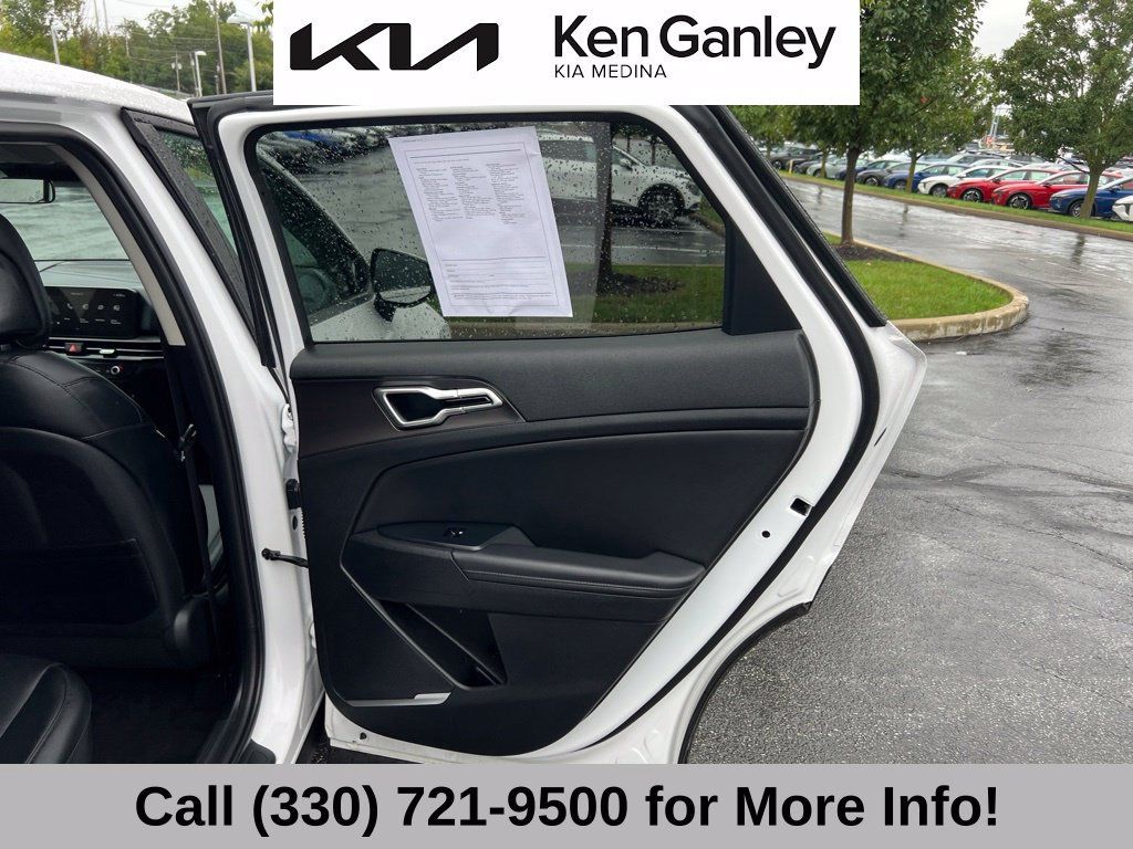 Certified 2026 Kia Sportage EX FWD image 53