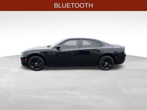 Used 2022 Dodge Charger SXT image 4