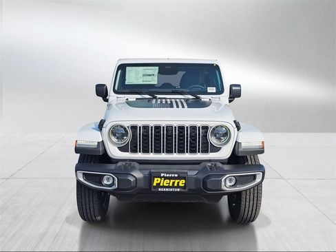 New 2025 Jeep Wrangler Sahara image 6