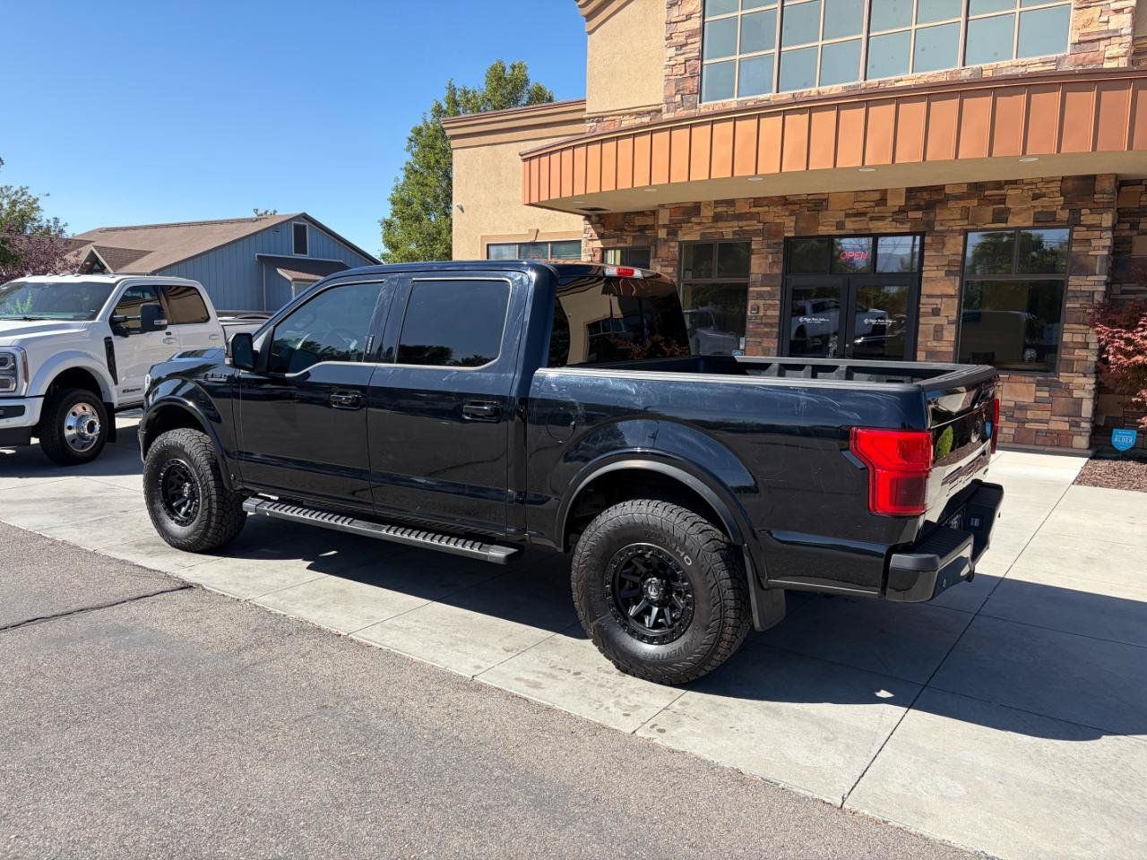Used 2018 Ford F150 Lariat w/ Equipment Group 502A Luxury AWD/4WD image 35