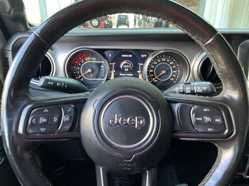 Used 2022 Jeep Wrangler Unlimited Sport AWD/4WD image 28