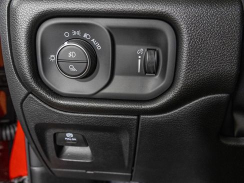 New 2026 RAM 1500 Express AWD/4WD image 29