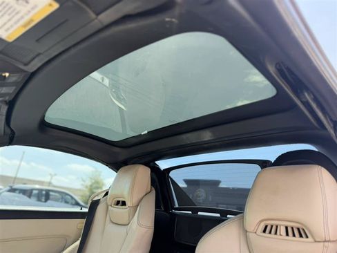 Used 2015 Mercedes-Benz SLK 350 image 37