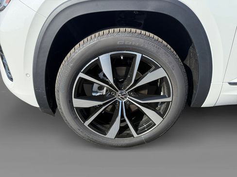 New 2026 Volkswagen Atlas SEL Premium R-Line image 9