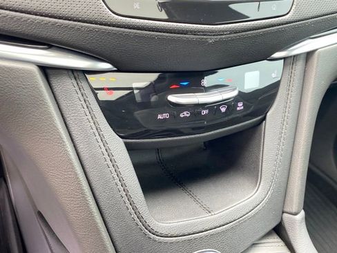 Certified 2024 Cadillac XT6 Luxury w/ LPO, Floor Liner Package image 13