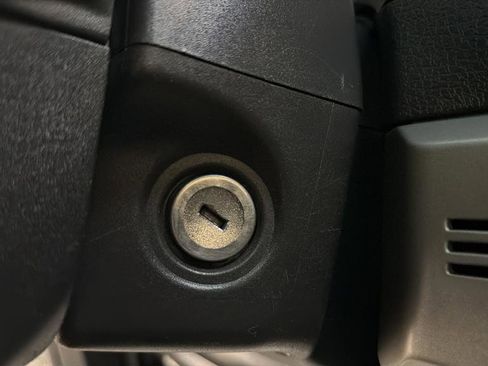 Used 2012 Ford F150 Raptor w/ Raptor Luxury Pkg image 21