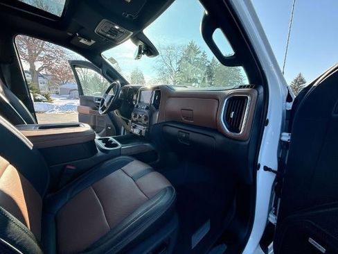 Used 2021 Chevrolet Silverado 2500 High Country w/ Z71 Off-Road Package image 30