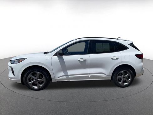 Used 2023 Ford Escape ST-Line image 9