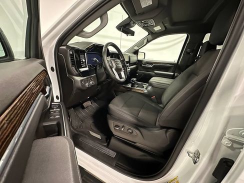 Used 2026 GMC Sierra 1500 Elevation w/ Preferred Package AWD/4WD image 18