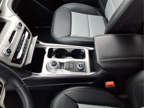 Used 2023 Ford Explorer XLT w/ Equipment Group 202A image 14