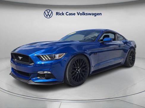 Used 2017 Ford Mustang GT w/ GT Performance Package image 9