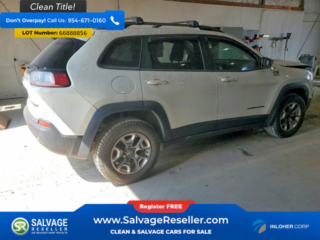 Used 2019 Jeep Cherokee Trailhawk AWD/4WD image 4
