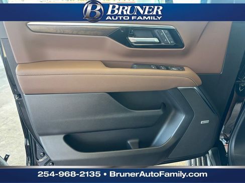 New 2026 Chevrolet Tahoe High Country image 11