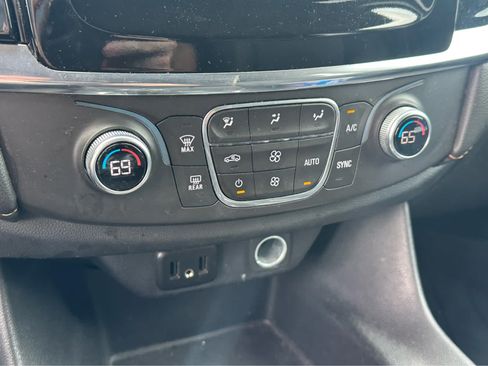 Used 2018 Chevrolet Traverse LS w/ LPO, Floor Liner Package AWD/4WD image 15
