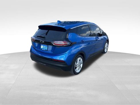 Used 2022 Chevrolet Bolt LT FWD image 7