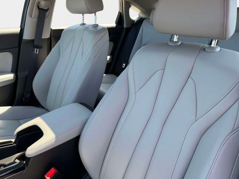 Used 2025 Acura Integra FWD image 19
