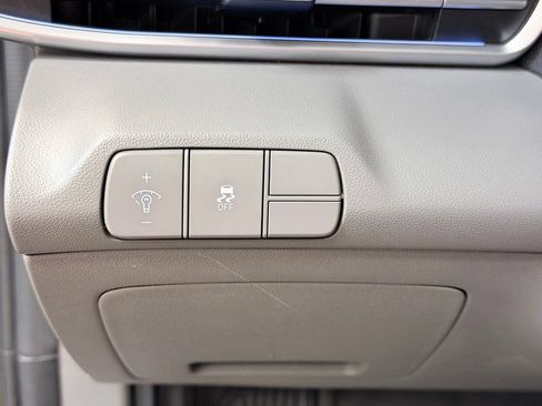 Used 2024 Hyundai Elantra SEL FWD image 37