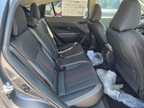 New 2025 Subaru Crosstrek 2.5i Limited w/ Popular Package #4A image 9