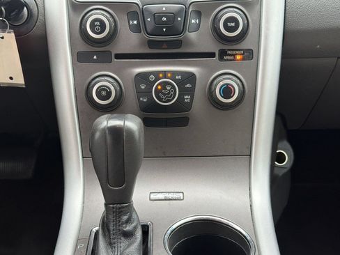 Used 2012 Ford Edge SE FWD image 17