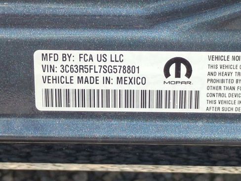 Used 2025 RAM 2500 Laramie AWD/4WD image 43