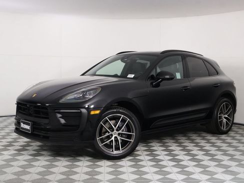 Certified 2026 Porsche Macan AWD/4WD image 1