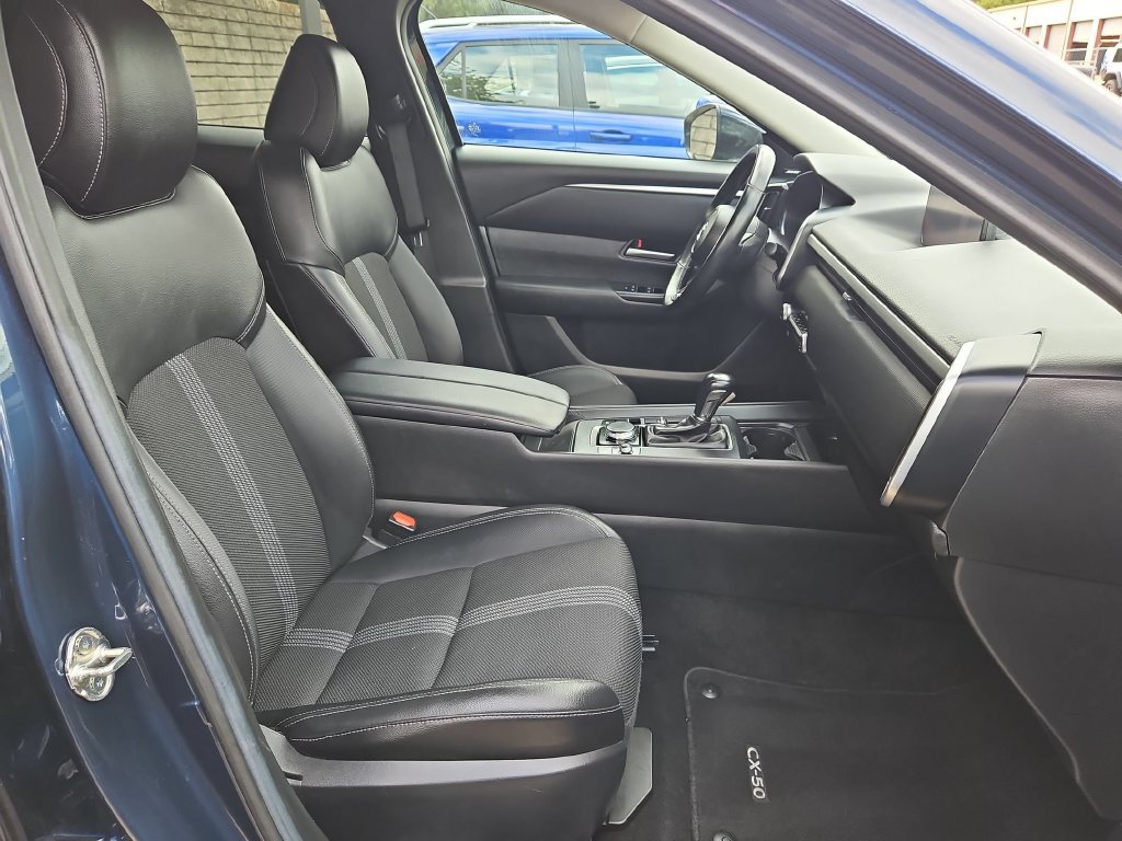 Used 2025 MAZDA CX-50 AWD 2.5 S w/ Premium Package image 28