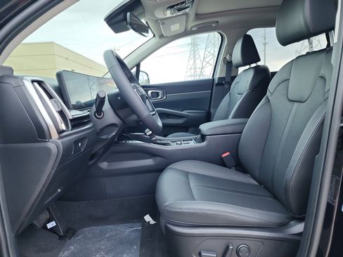 New 2026 Kia Sorento S w/ S Panoramic Sunroof Package image 5