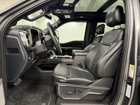 Used 2024 Ford F350 Platinum image 18