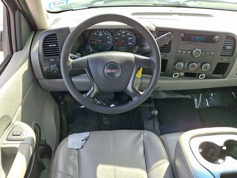 Used 2007 GMC Sierra 1500 W/T AWD/4WD image 12