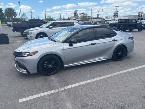 Used 2023 Toyota Camry XSE image 8