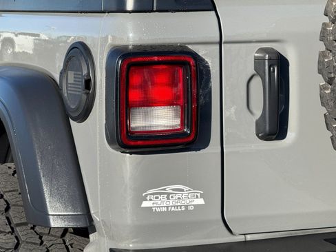 Used 2023 Jeep Wrangler Willys image 32
