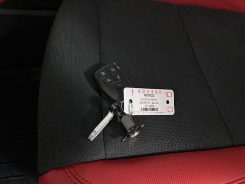 New 2025 Chevrolet Blazer EV RS image 35