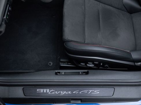 Certified 2025 Porsche 911 Targa 4 GTS image 24