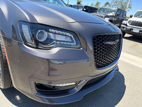 Used 2023 Chrysler 300 Touring L RWD image 10
